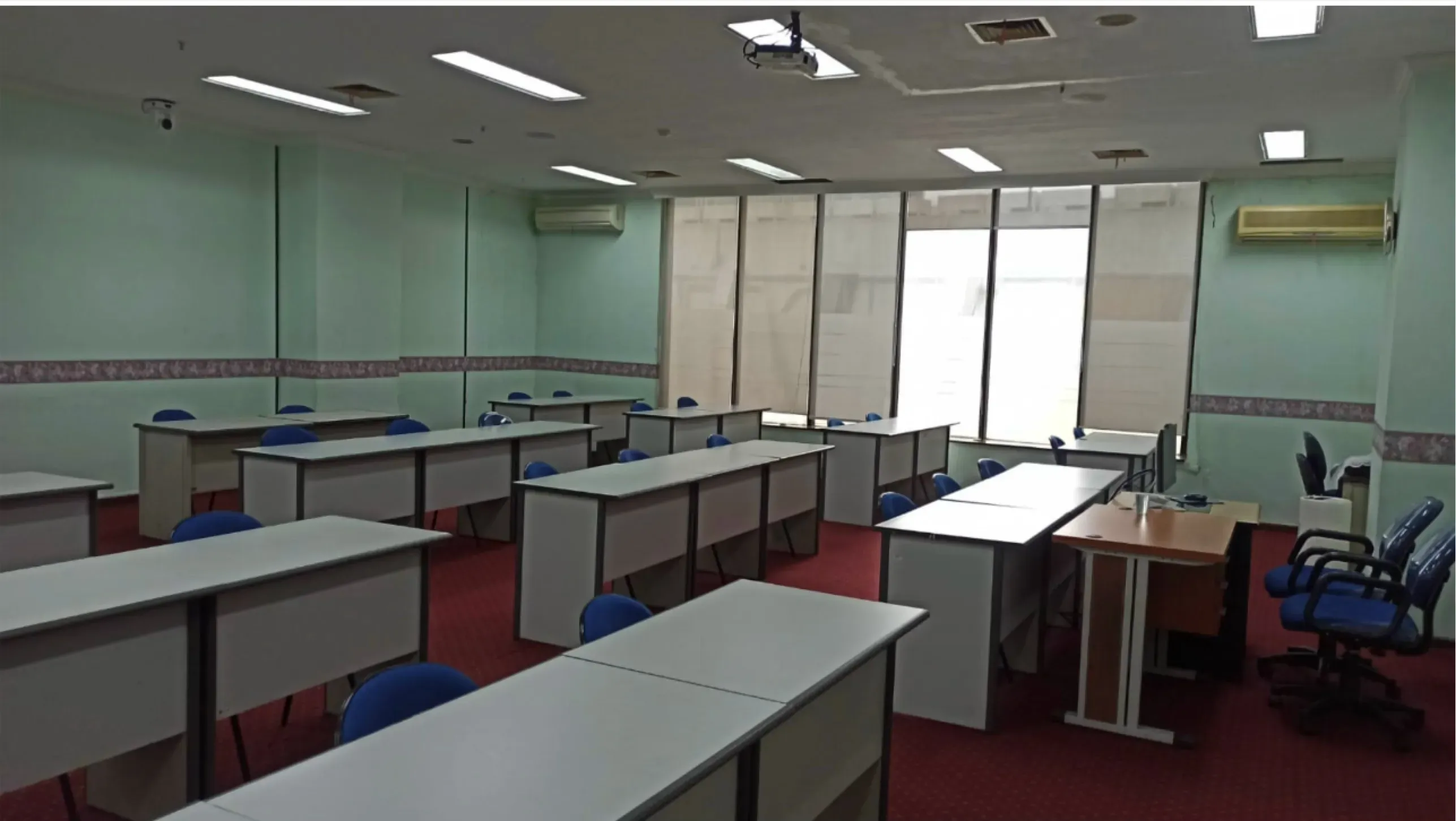 Universitas Trisakti classroom interior